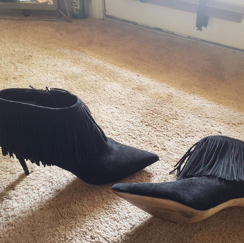 Sam Edelman Black suede booties